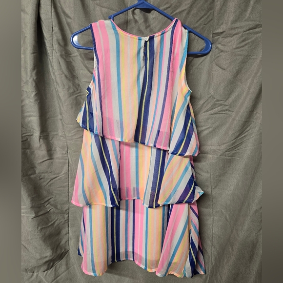 Adorable Girl's Dress - Picture 3 of 3